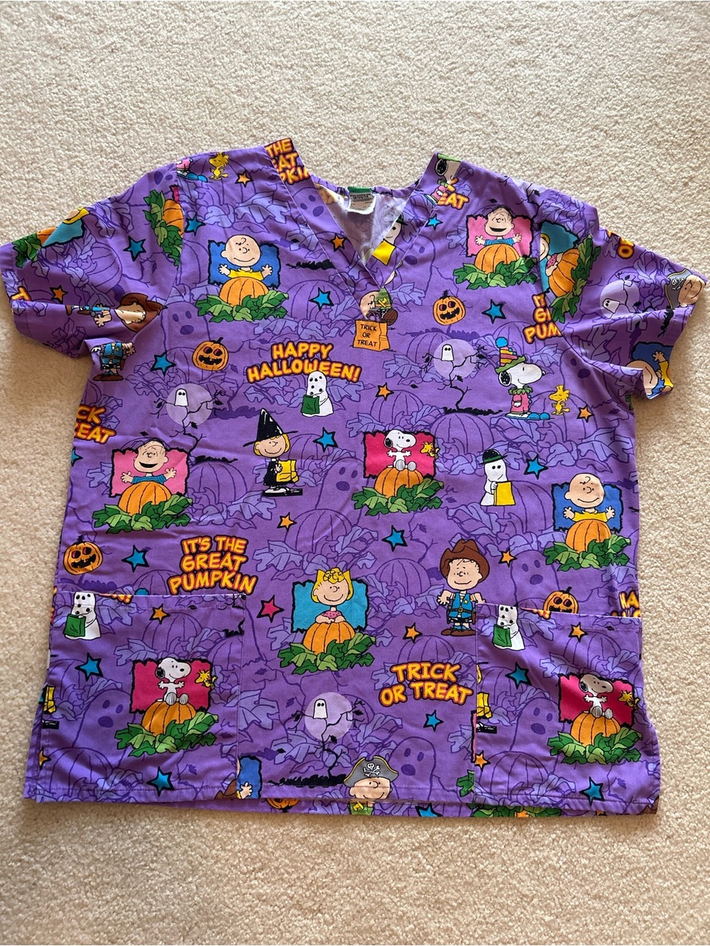 Peanuts It’s The Great Pumpkin Women’s Halloween V Neck Scrub Top Sz XL